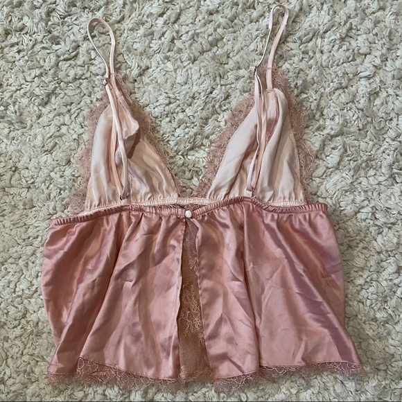 NWOT Victoria’s Secret Sheer Lace Cami - Picture 3 of 5